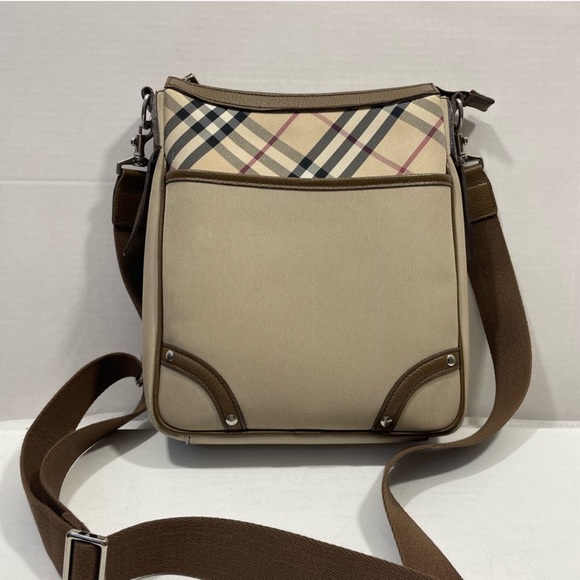 Authentic, Burberry Shoulder/Crossbody with COA (certificate of authentication) - Picture 3 of 15